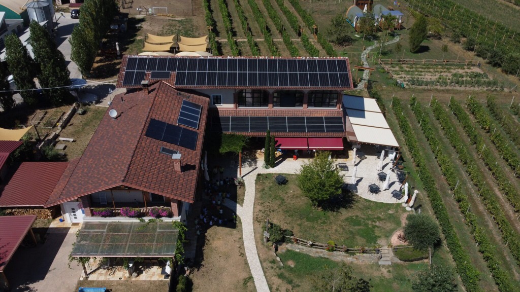 Guida Agrisolare 2026: Come Azzerare il Gas in Azienda Agricola con il Fotovoltaico e le Pompe di Calore